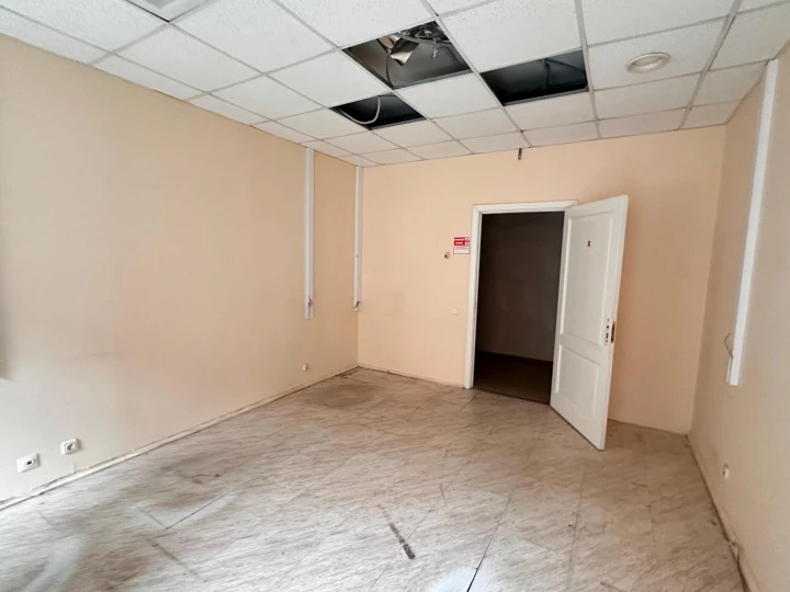 Нежилое помещение 121,7 кв.м. на Петроградская набережной